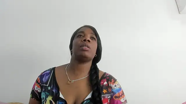 Snapshot of rihanna_abiodun chatting on June 2026 06:08:02 PM rihanna abiodun online show from June 2026 06:08:02 PM