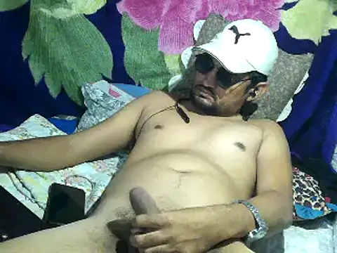 Snapshot of Rocobodymassager chatting on January 2026 05:58:02 PM Rocobodymassager online show from January 2026 05:58:02 PM