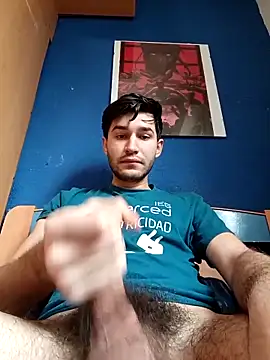 Esti02 online show from December 2025 10:33:01 AM