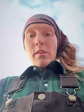 GoldenFlameGoddess online show from November 2025 12:49:01 AM