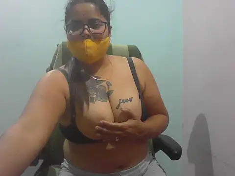 gyanvi1 online show from February 2025 01:41:01 PM