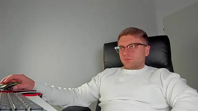 Findom guy online show from March 2025 04:26:02 PM