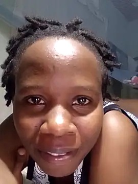 Snapshot of Queentesi chatting on February 2025 05:28:01 PM Queentesi online show from February 2025 05:28:01 PM