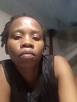 Snapshot of Queentesi chatting on March 2025 05:38:02 PM Queentesi online show from March 2025 05:38:02 PM