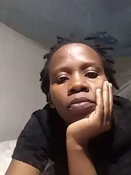 Snapshot of Queentesi chatting on March 2025 05:47:02 PM Queentesi online show from March 2025 05:47:02 PM