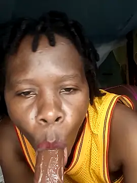 Snapshot of Queentesi chatting on October 2025 09:37:01 AM Queentesi online show from October 2025 09:37:01 AM