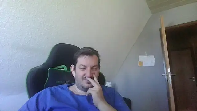 Golffahrer1982 online show from September 2025 08:50:02 AM