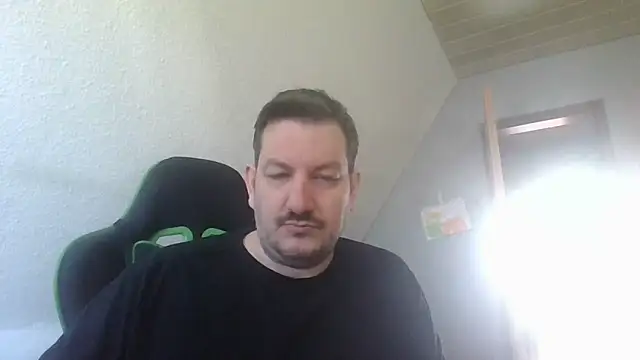 Snapshot of Golffahrer1982 chatting on March 2026 09:35:01 AM Golffahrer1982 online show from March 2026 09:35:01 AM