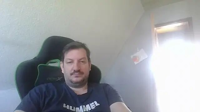 Snapshot of Golffahrer1982 chatting on April 2026 08:20:02 AM Golffahrer1982 online show from April 2026 08:20:02 AM