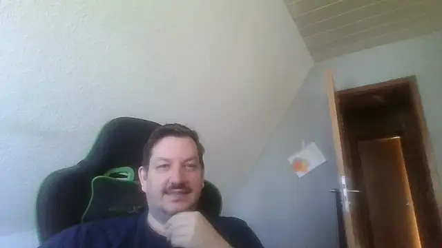 Snapshot of Golffahrer1982 chatting on April 2026 08:18:02 AM Golffahrer1982 online show from April 2026 08:18:02 AM