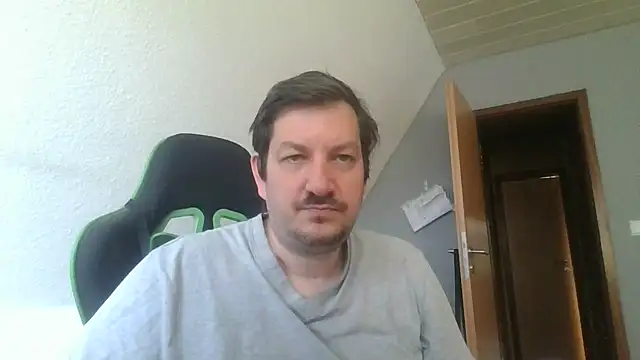 Snapshot of Golffahrer1982 chatting on June 2026 09:23:02 AM Golffahrer1982 online show from June 2026 09:23:02 AM