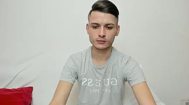 Snapshot of andboyfor6 chatting on December 2024 07:33:01 PM andboyfor6 online show from December 2024 07:33:01 PM