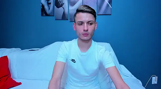 Snapshot of andboyfor6 chatting on February 2025 05:09:02 AM andboyfor6 online show from February 2025 05:09:02 AM