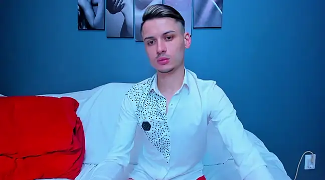 Snapshot of andboyfor6 chatting on February 2025 09:24:02 AM andboyfor6 online show from February 2025 09:24:02 AM