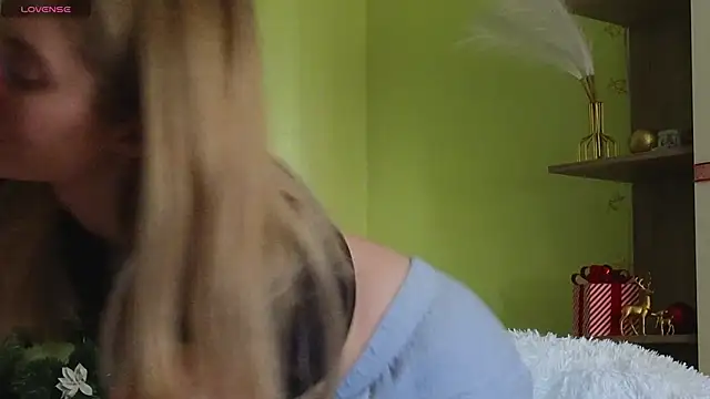 Ivy Ice11 online show from January 2025 11:54:02 AM