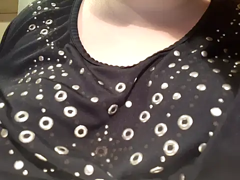 Snapshot of D_Marinna chatting on March 2025 07:06:02 PM D Marinna online show from March 2025 07:06:02 PM