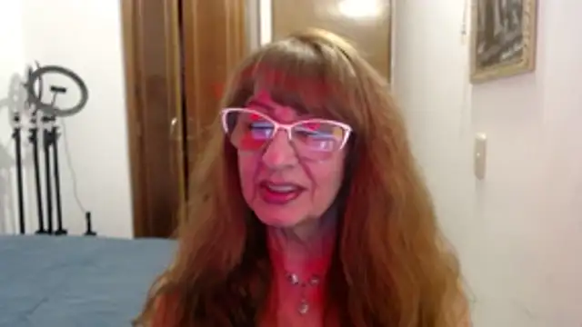 Snapshot of KarimaSarabe chatting on March 2026 09:52:02 PM KarimaSarabe online show from March 2026 09:52:02 PM