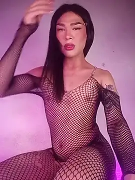 Snapshot of Victor-and-shelly chatting on April 2026 08:06:02 PM Victor-and-shelly online show from April 2026 08:06:02 PM