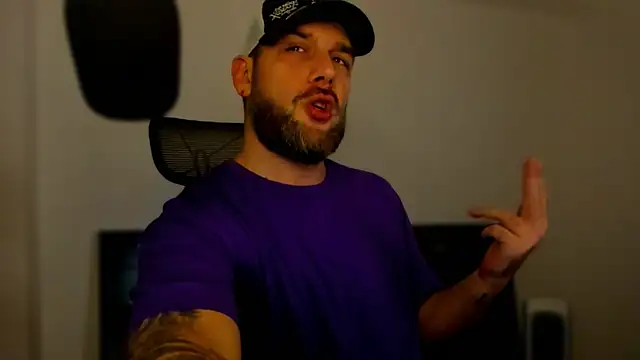 Snapshot of LexXHardy chatting on January 2025 03:25:02 PM LexXHardy online show from January 2025 03:25:02 PM