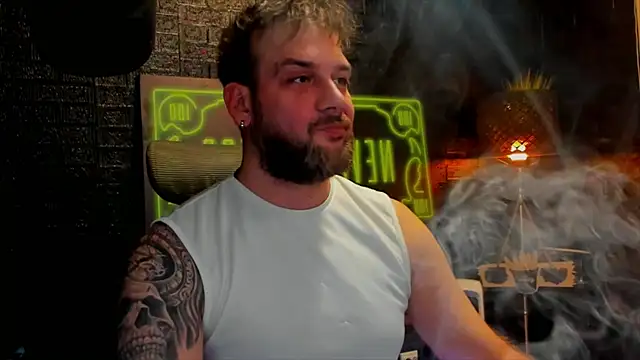 Snapshot of LexXHardy chatting on February 2025 06:00:01 AM LexXHardy online show from February 2025 06:00:01 AM