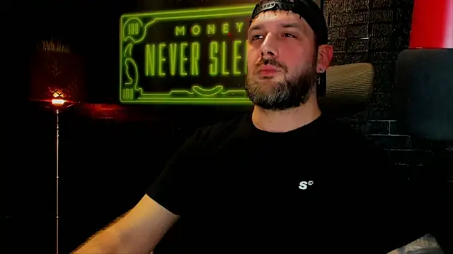 Snapshot of LexXHardy chatting on February 2025 01:30:01 PM LexXHardy online show from February 2025 01:30:01 PM