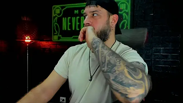 Snapshot of LexXHardy chatting on February 2025 06:45:02 AM LexXHardy online show from February 2025 06:45:02 AM