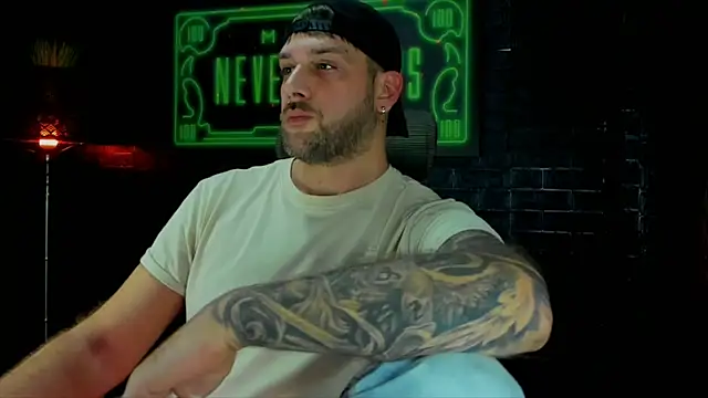 Snapshot of LexXHardy chatting on February 2025 12:17:01 PM LexXHardy online show from February 2025 12:17:01 PM