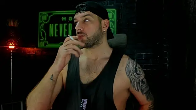 Snapshot of LexXHardy chatting on February 2025 08:29:01 AM LexXHardy online show from February 2025 08:29:01 AM