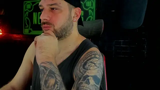 Snapshot of LexXHardy chatting on February 2025 07:37:01 AM LexXHardy online show from February 2025 07:37:01 AM