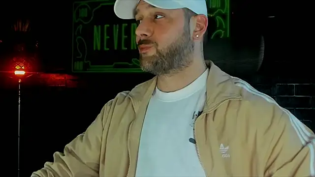 Snapshot of LexXHardy chatting on February 2025 01:35:02 PM LexXHardy online show from February 2025 01:35:02 PM