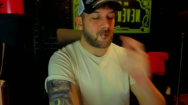 Snapshot of LexXHardy chatting on February 2025 06:29:02 PM LexXHardy online show from February 2025 06:29:02 PM