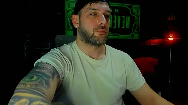 Snapshot of LexXHardy chatting on February 2025 03:28:02 PM LexXHardy online show from February 2025 03:28:02 PM