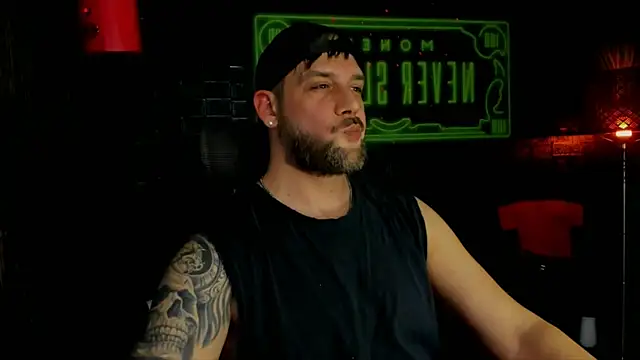 Snapshot of LexXHardy chatting on February 2025 03:27:01 PM LexXHardy online show from February 2025 03:27:01 PM