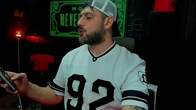 Snapshot of LexXHardy chatting on February 2025 05:39:02 PM LexXHardy online show from February 2025 05:39:02 PM