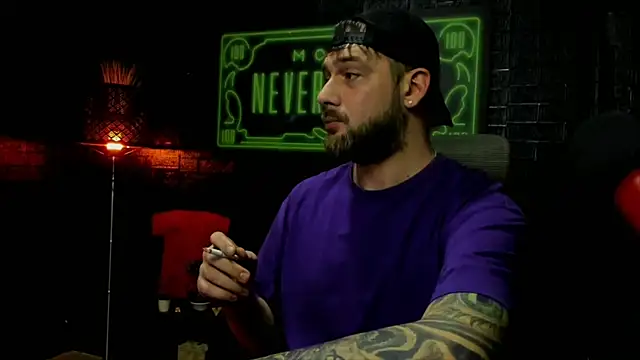 Snapshot of LexXHardy chatting on March 2025 04:56:02 PM LexXHardy online show from March 2025 04:56:02 PM