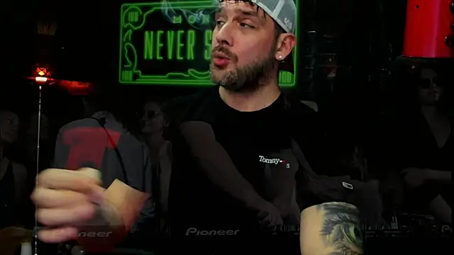 Snapshot of LexXHardy chatting on March 2025 01:50:02 AM LexXHardy online show from March 2025 01:50:02 AM