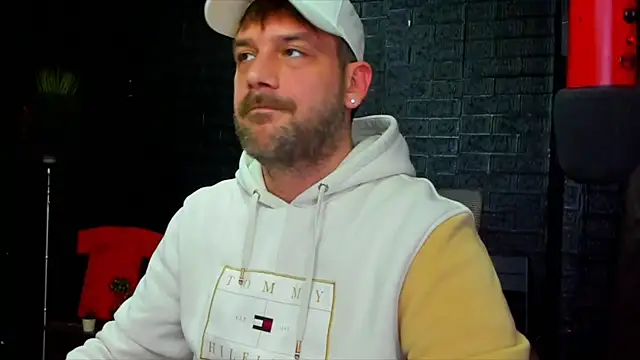 Snapshot of LexXHardy chatting on March 2025 04:57:01 PM LexXHardy online show from March 2025 04:57:01 PM