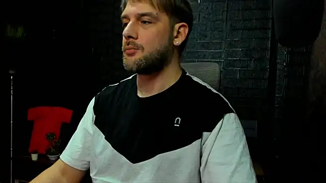 Snapshot of LexXHardy chatting on March 2025 08:01:02 PM LexXHardy online show from March 2025 08:01:02 PM