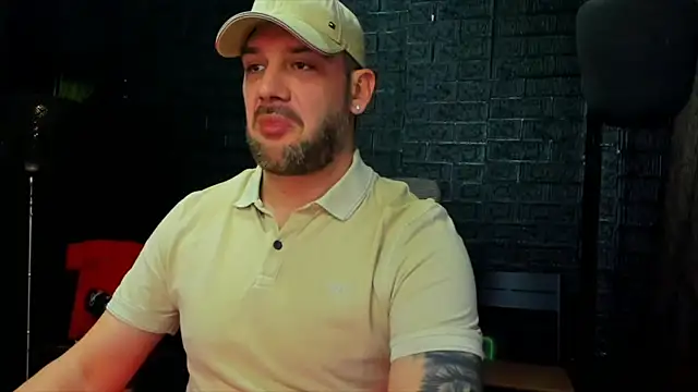 Snapshot of LexXHardy chatting on March 2025 06:08:02 PM LexXHardy online show from March 2025 06:08:02 PM