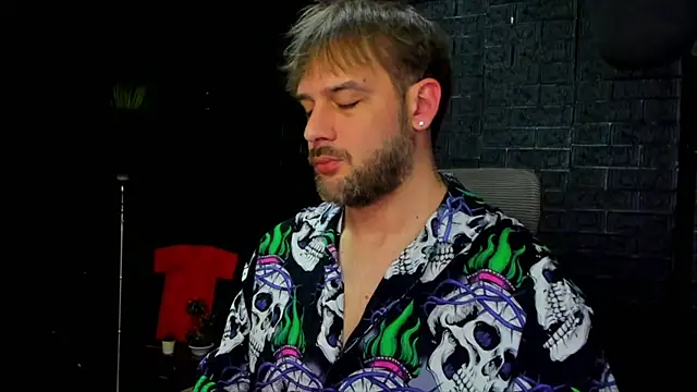 Snapshot of LexXHardy chatting on March 2025 08:28:01 PM LexXHardy online show from March 2025 08:28:01 PM