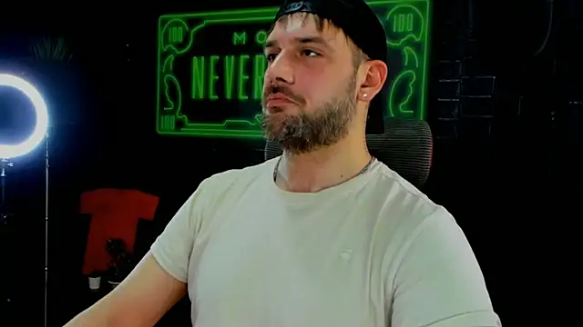 Snapshot of LexXHardy chatting on March 2025 08:14:01 AM LexXHardy online show from March 2025 08:14:01 AM