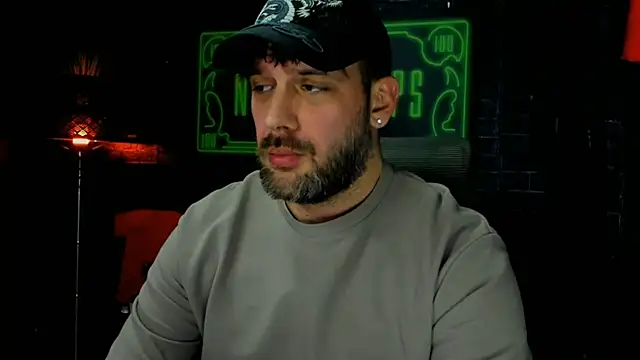 Snapshot of LexXHardy chatting on March 2025 04:37:01 PM LexXHardy online show from March 2025 04:37:01 PM