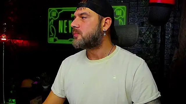 Snapshot of LexXHardy chatting on September 2025 02:48:01 AM LexXHardy online show from September 2025 02:48:01 AM