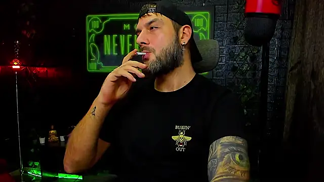 Snapshot of LexXHardy chatting on October 2025 03:02:02 AM LexXHardy online show from October 2025 03:02:02 AM