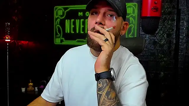 Snapshot of LexXHardy chatting on October 2025 09:40:01 AM LexXHardy online show from October 2025 09:40:01 AM