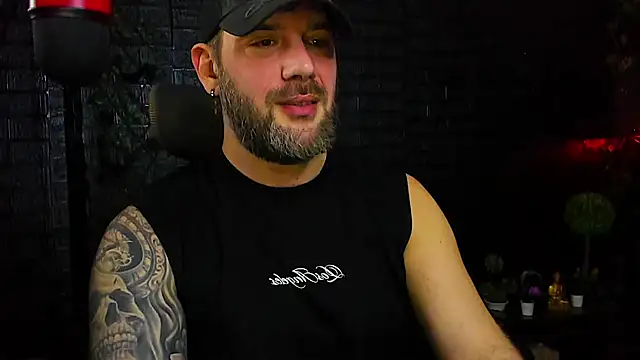 Snapshot of LexXHardy chatting on November 2025 09:15:02 AM LexXHardy online show from November 2025 09:15:02 AM