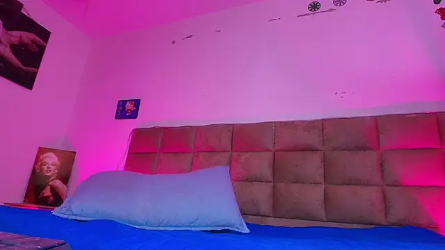  sex mia online show from September 2025 07:15:01 PM