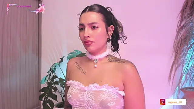 Anngel 1 online show from October 2025 03:53:01 PM