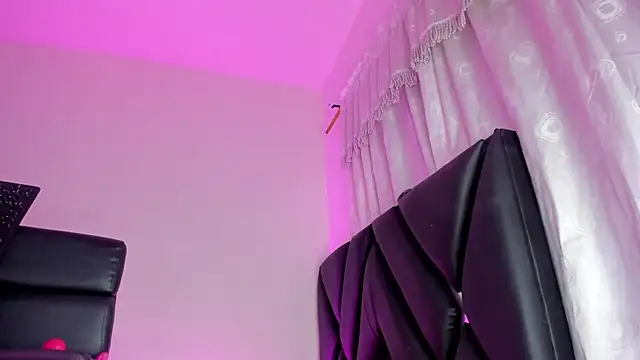 stephany doll  online show from December 2024 04:39:01 AM