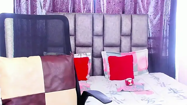 michacosio online show from March 2025 08:00:01 PM